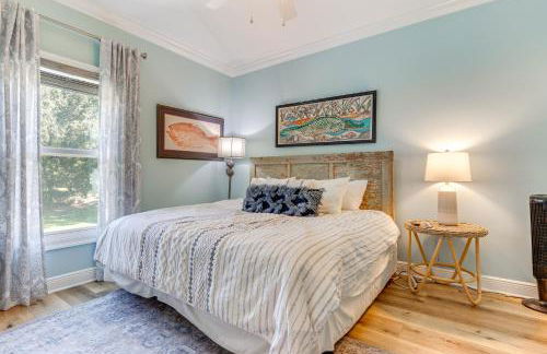 Waterfront Gulf Coast Home with Outdoor Oasis! - Foto 12