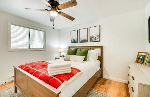 Deck and Community Perks Bright Pocono Lake Home! - Foto 13