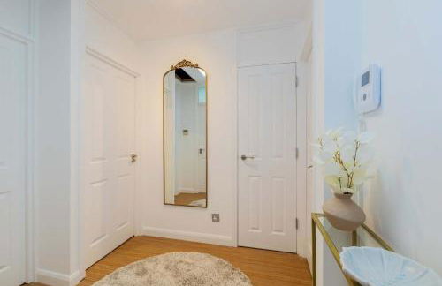 Stylish 2BR Apartment in Central Eton - Foto 12