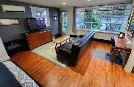 Waterfront Getaway in Historic Bristol - Foto 24