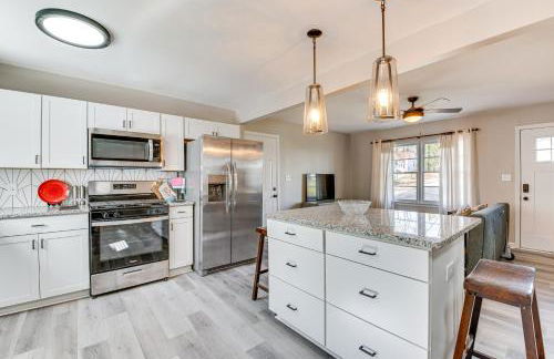 Bring Your Pets! Family Haven with Yard in Mableton - Foto 9