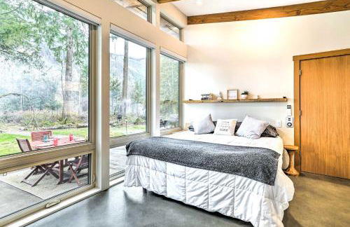 Heated Swim Spa! 15-Acre Cabin on Skykomish River - Foto 19