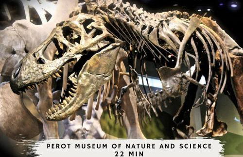 Luxury 5BR Getaway w Pool Hot Tub & Cinema - Foto 54