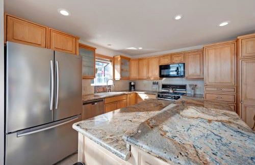 Seaflower Cove: Spacious 4bd waterfront retreat - Foto 19