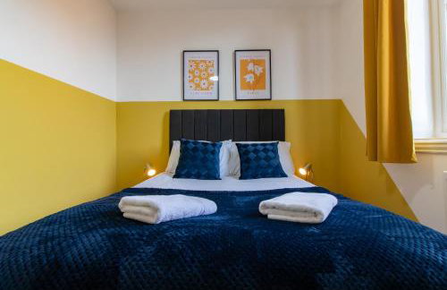 Great offers on Long Stays!! LaLuNa Apartments - Foto 47