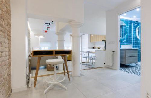 Stylish Apartment near Plaça España - Foto 8