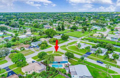 Sunshine Villa - with Private Pool - Foto 44