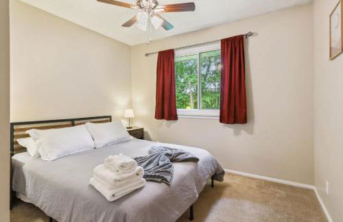 CVNP Winter Getaway - 5 mins to Boston Mills Ski - Foto 12