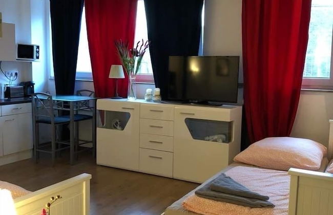 Friesenwall Centrum 5 min to Mainstation - Foto 19