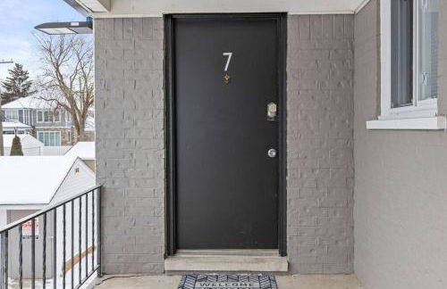 2nd Floor, Corner unit ft. King Bed - Workspace - Foto 15