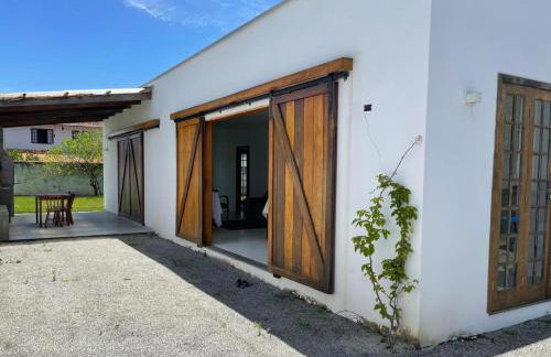 Casa em Itapoá. Moderna, ampla e linda à 200m da praia; - Photo 1