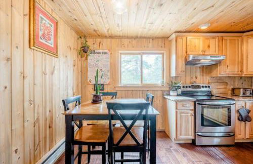 Golden Oasis - Photo 2