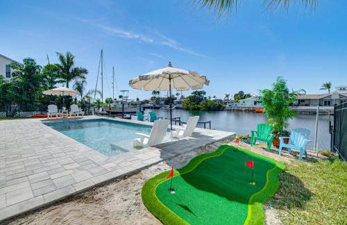 Waterfront Florida Escape with Pool and Private Dock! - Foto 34