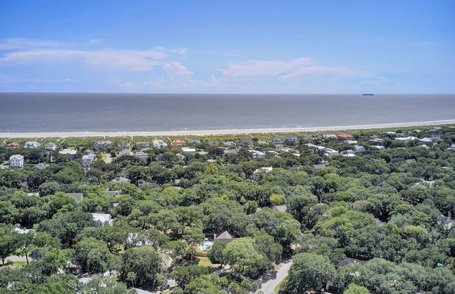 Southern Oasis by Avantstay 0.5mi Walk to the Beach, Pool, Patio, Large Yard - Photo 69