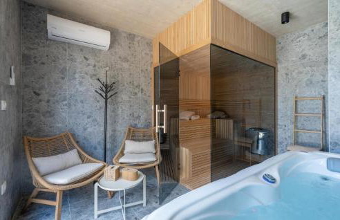 Nice Home In Zminj With Sauna - Photo 43