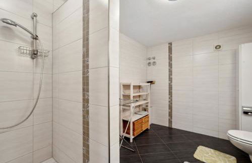 Apartment Home of Family by Interhome - Foto 15