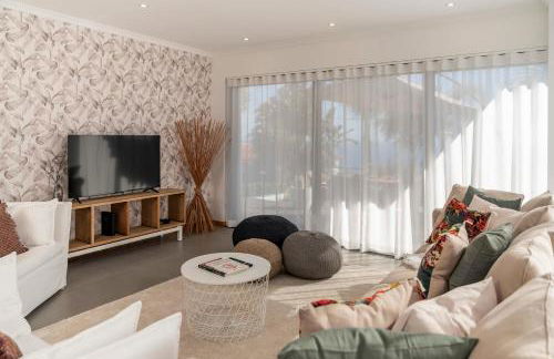 Pool, Garden and sea View - Villa Hibiscus - Foto 72