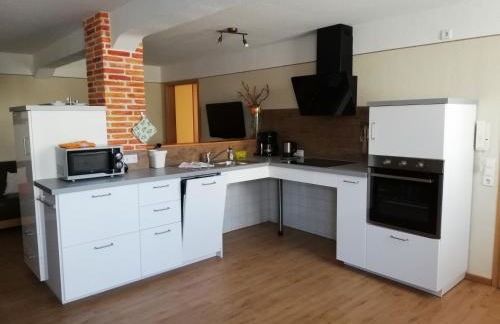 FERIENHOF KATZENMAIER, Bauernhof- und Familienurlaub am BODENSEE, großzügig wohnen, MESSENAH und teils BARRIEREFREI, Spielangebot für drinnen und draußen, Parkplatz am Haus, gute ÖPNV-Anbindung - Foto 35