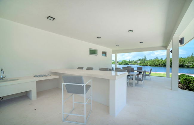 Cayman Luxury Rentals at One Canal Point - Foto 66