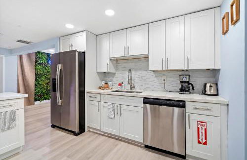 Las Olas Fort Lauderdale Getaway Pool, BBQ, Mini Golf & Game Room - Foto 55