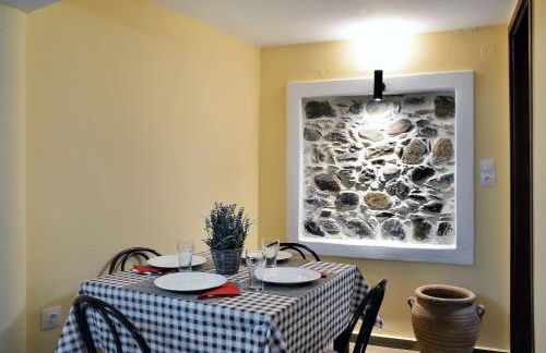 George & Helen's House - Photo 12