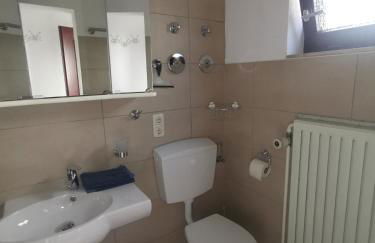 Einliegerwohnung am Stadtrand von Nürtingen - buchbar ab 4 Tagen - Privatunterkunft - Photo 8