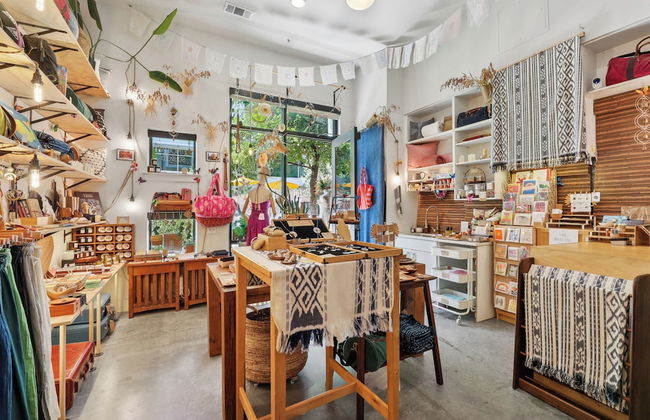 Sentral East Austin at 1630 E. Sixth - Photo 36