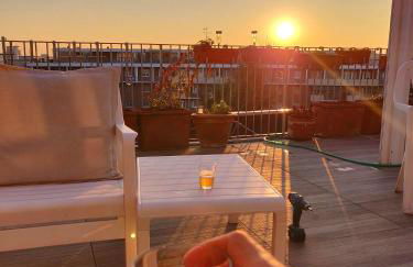 Exclusive rooftop apartment with large terrace in Solari/Tortona - Foto 14