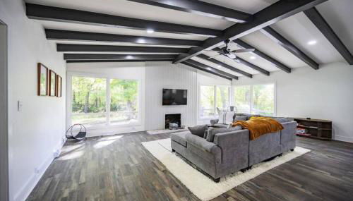 Gorgeous Renovated Home With Large & Private Lot - Foto 5