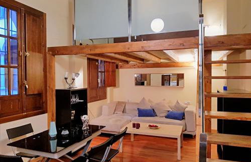 Feria Palace Apartment - Photo 4