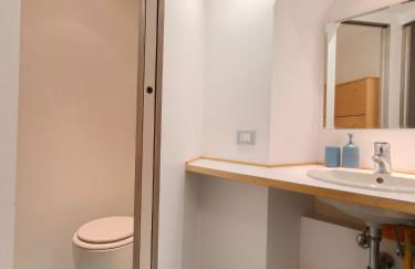 Milano Center Apartment in Shopping and living Area with AC, Wifi, steps from M1 and Airport and Fiera Milano link - Foto 12