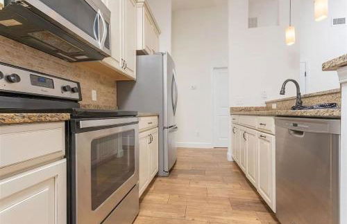 Modern, Upscale, and New Blue Bungalow in the heart of Downtown St Augustine - Foto 9