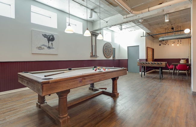 Gorgeous 1 Bedroom in Historic Building, Downtown - Photo 11