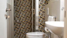 Rex Hotel Residence - Photo 4, Shower