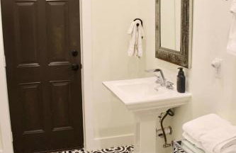 Lodges Combined Suite on the Mason Tx Square - Foto 4