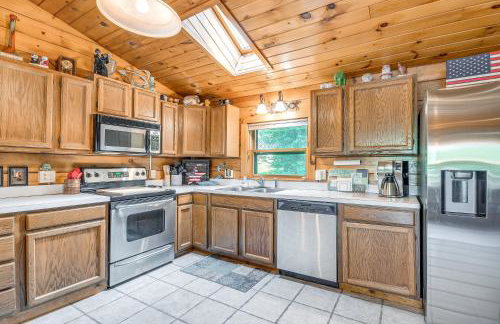 Picturesque Phoenix Vacation Home on Oswego River! - Foto 6