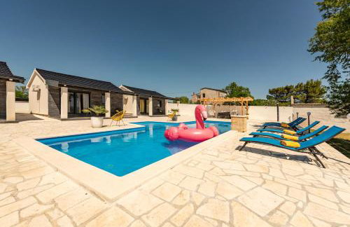 Unique Villa V with large pool - Photo 5