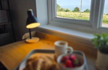 Luxury Sea View Retreat with Hot Tub Sleeps 8 - Foto 25