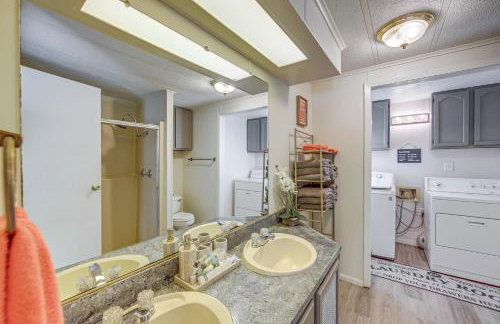 Lakefront Gun Barrel City Home with Dock and Deck - Foto 17