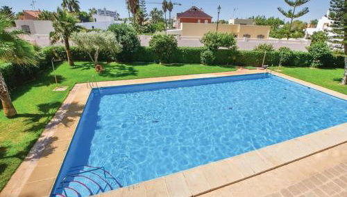 Mountain-view Apartment by Sea - Foto 2