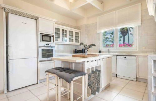 Luxury Sea View Villa with Pool & Terrace REMS - Photo 22