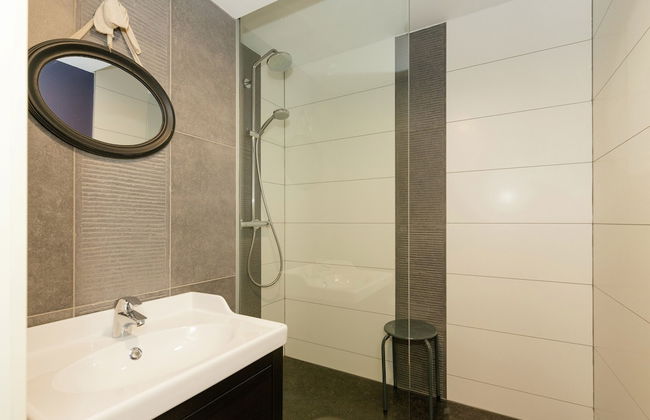 Magnificent Character Cottage with Spa Tub near Marche-en-Famenne - Photo 19