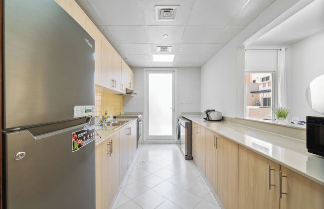 Nasma Holiday Homes - Bab Al Bahr Residences - Photo 4