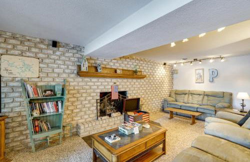 Lakefront and Dog-Friendly Gem in Gravois Mills - Foto 4