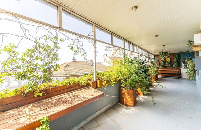 Chic Flat w Balcony BBQ 10 min to Emaar in Uskudar - Foto 11