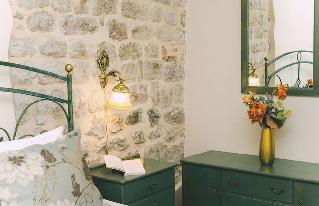 D & Sons Apartments - Photo 7