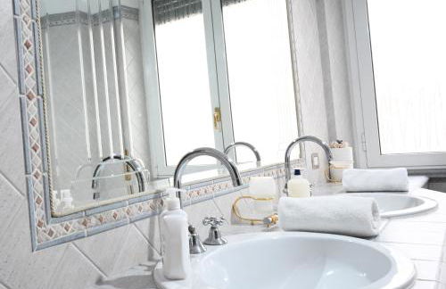 Marco's Apartment Colosseum - Foto 11