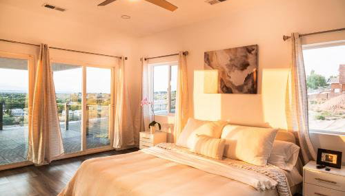 House in the Palisades Hills with City and Mountain views - Foto 2