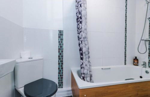 4BDR House By Eason Stays Short Lets Chorley - Foto 51