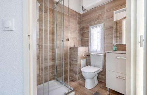 Awesome Apartment In Hyères With Wifi - Foto 16